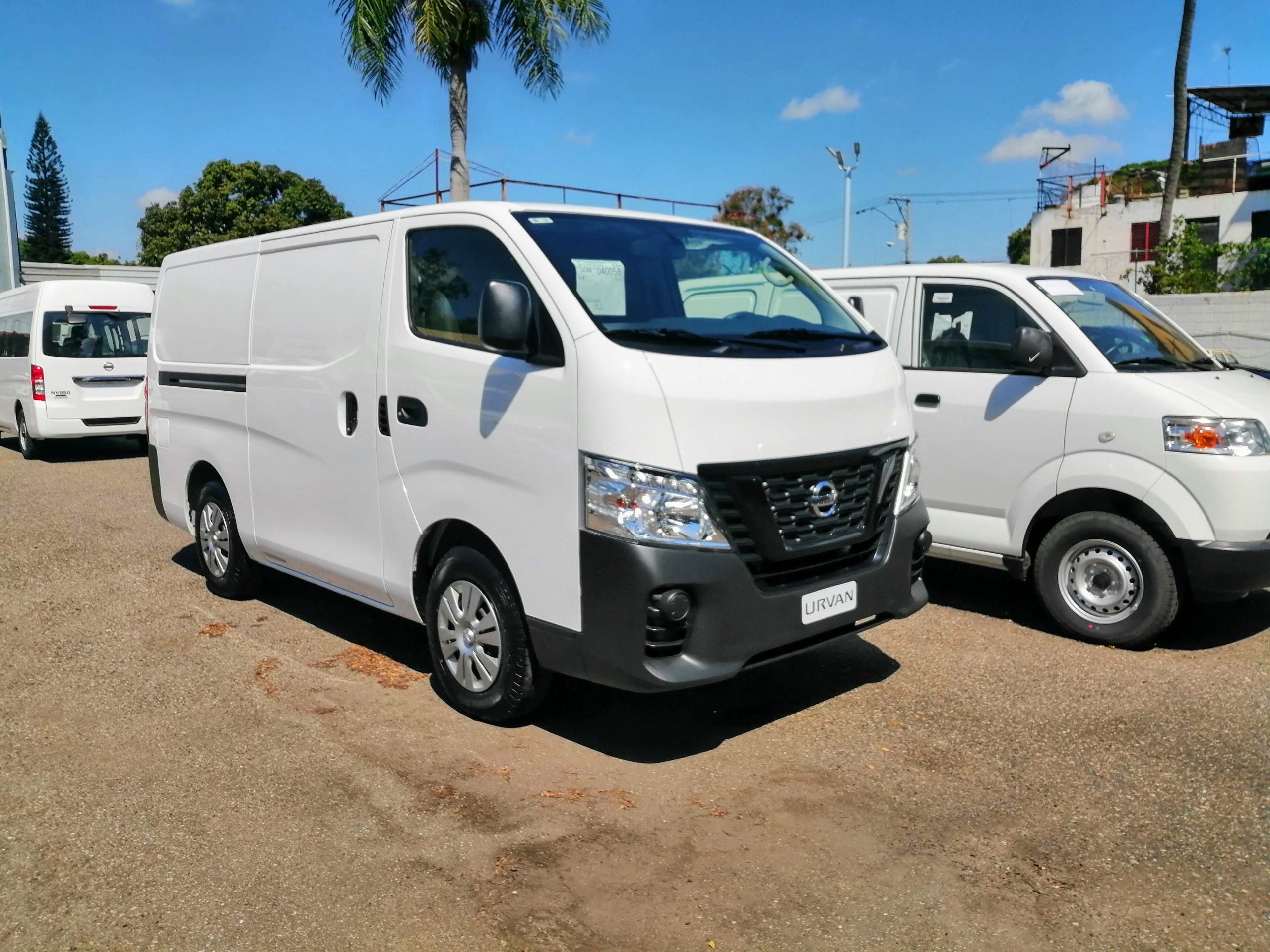 Nissan Urvan Techo Bajo 2022 El Yaque Motors SRL