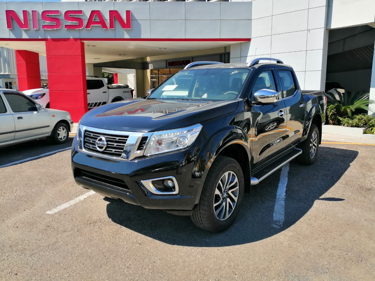 Nissan Frontier LE 2020 Negra El Yaque Motors SRL