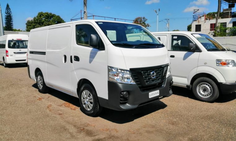 nissan urvan 2022 cargo